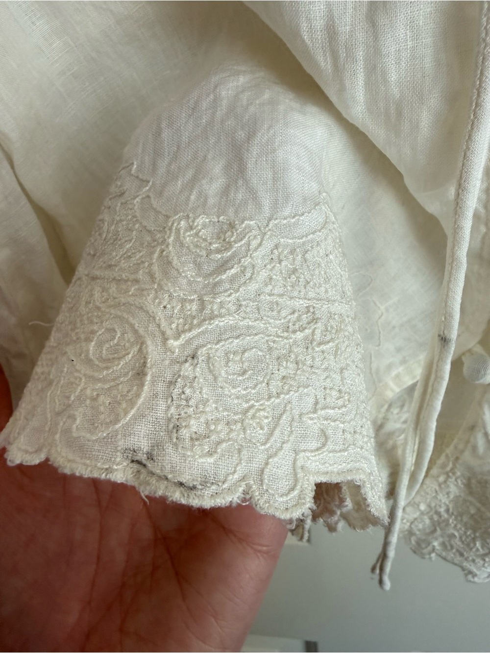 Anthropologie Cream Ruffle Tie-Front Blouse 100% Linen - XS - Picture 11 of 11